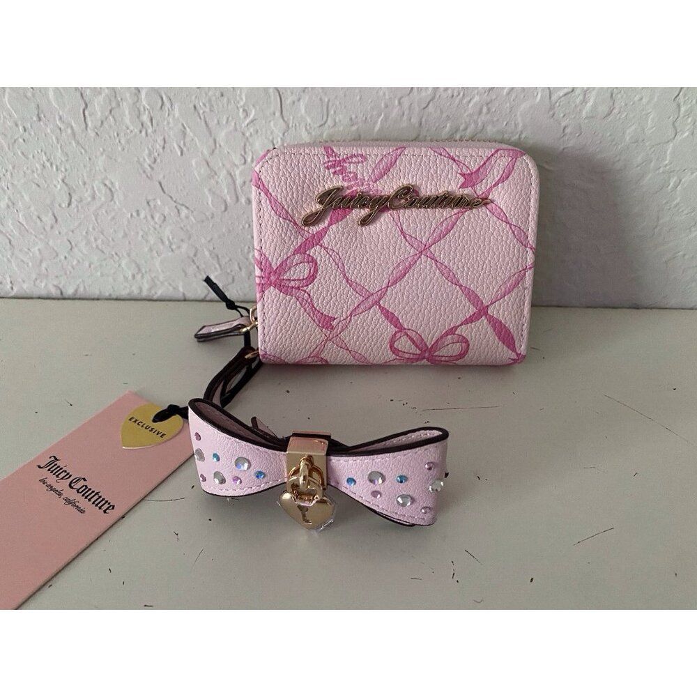 Juicy Couture Lovely Bow Small Zip Around Wristlet Wallet Chiffon Pink NEW